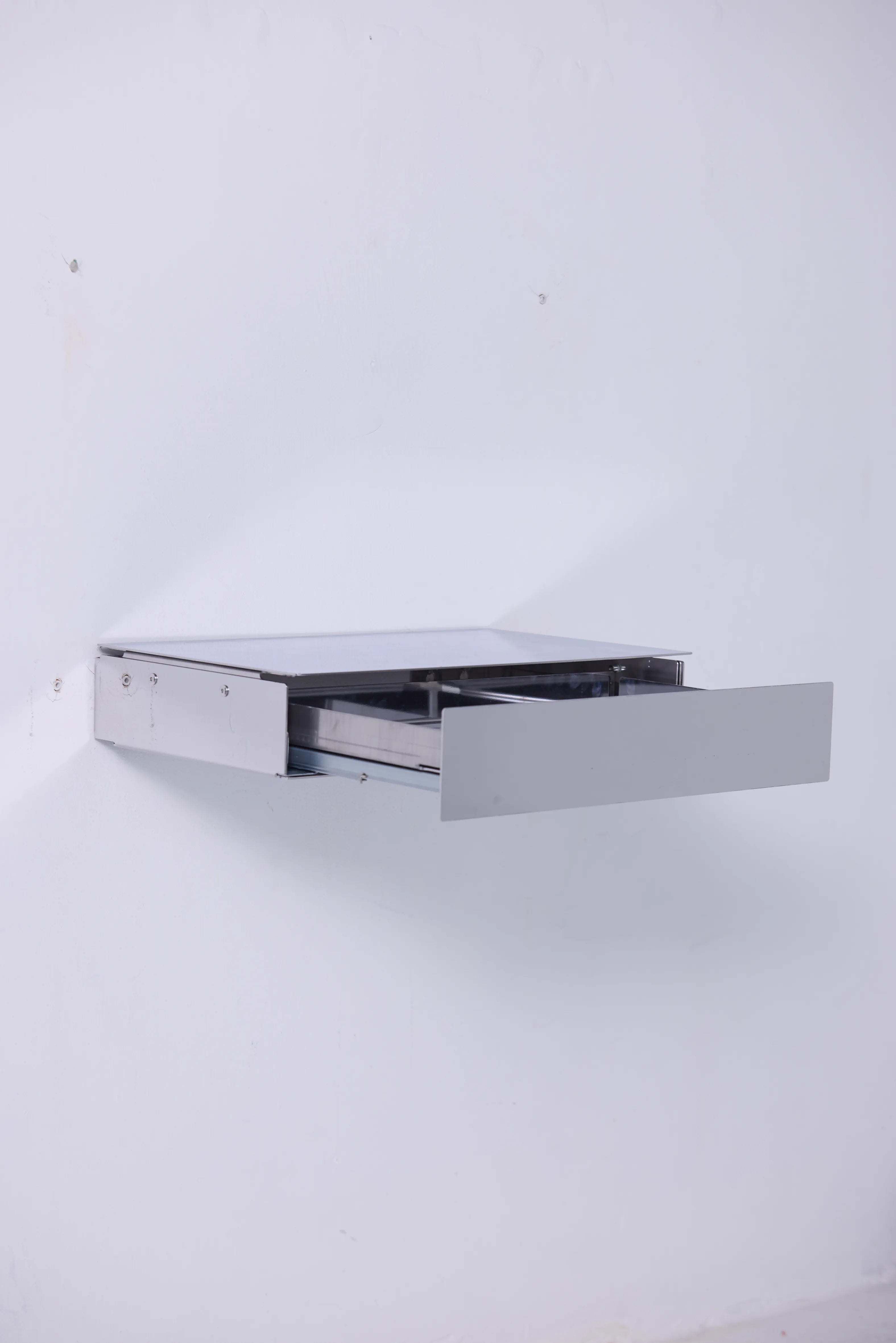 Cajón flotante 0001 | 1000